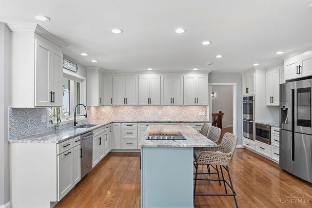183 Congress Run Road, Wyoming, OH 45215