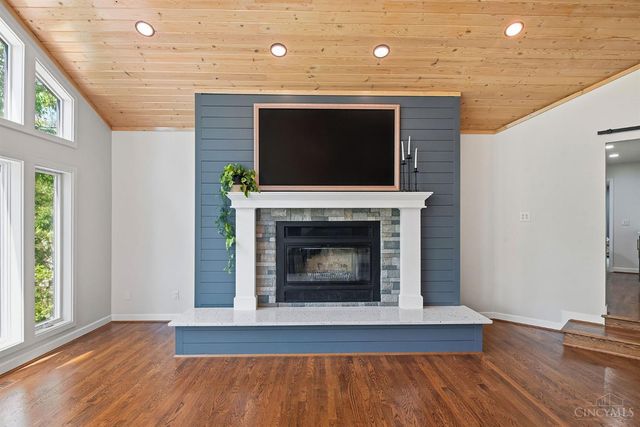 183 Congress Run Road, Wyoming, OH 45215