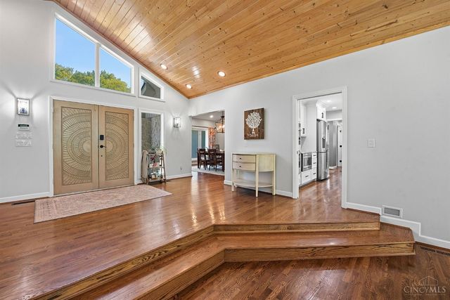 183 Congress Run Road, Wyoming, OH 45215