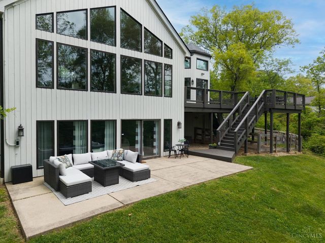 183 Congress Run Road, Wyoming, OH 45215