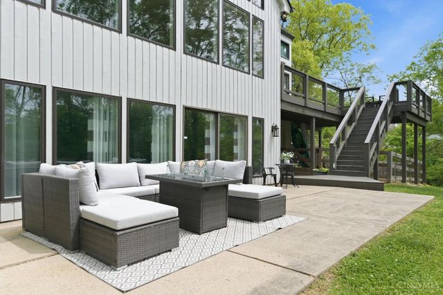 183 Congress Run Road, Wyoming, OH 45215
