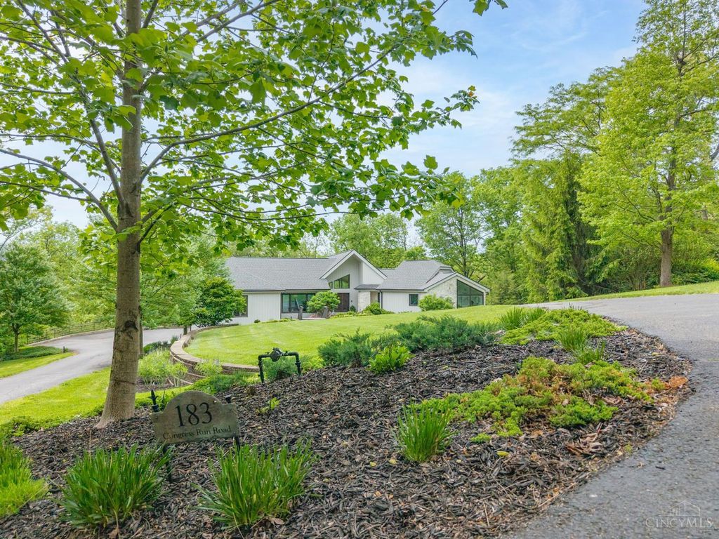 183 Congress Run Road, Wyoming, OH 45215