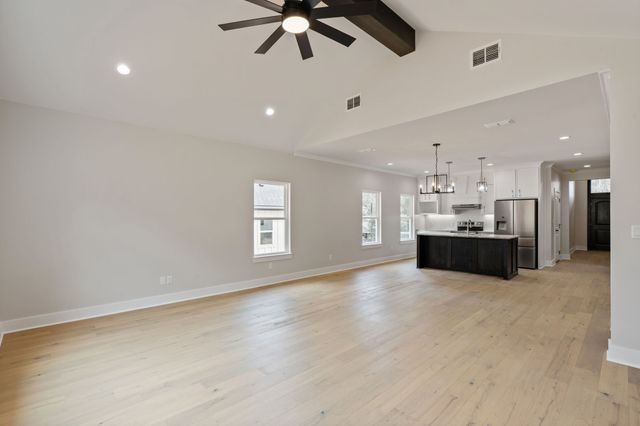 335 Perdanales Drive, Bullard, TX 75757