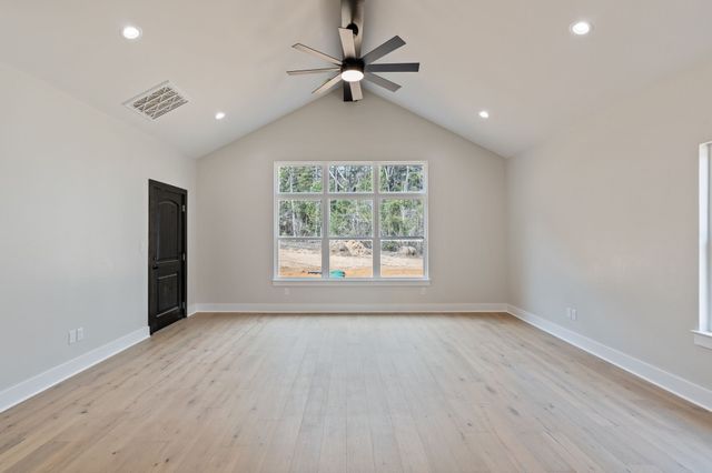 335 Perdanales Drive, Bullard, TX 75757