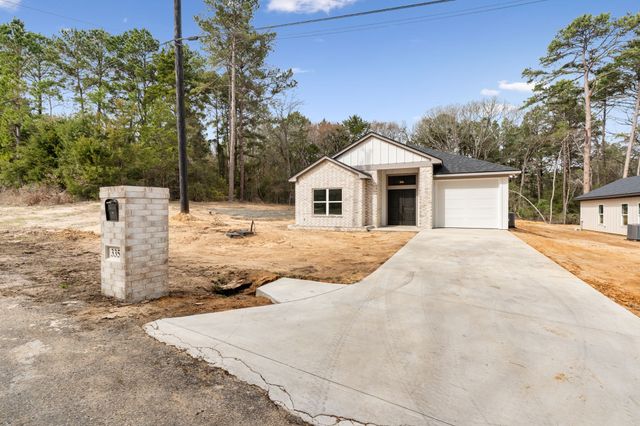 335 Perdanales Drive, Bullard, TX 75757
