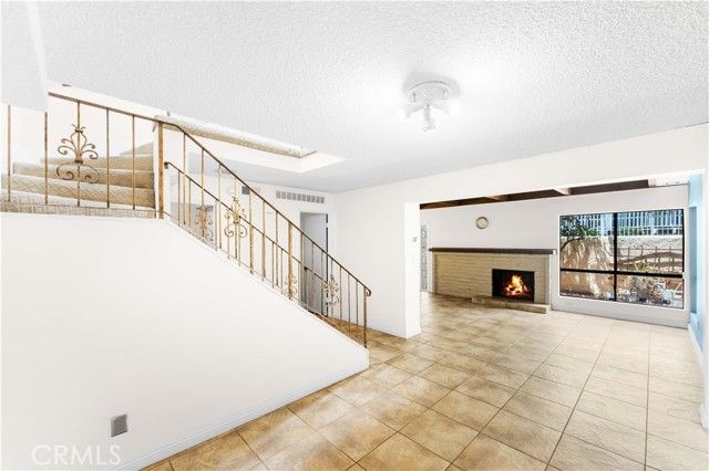 10126 Reseda 121, Northridge (los Angeles), CA 91324