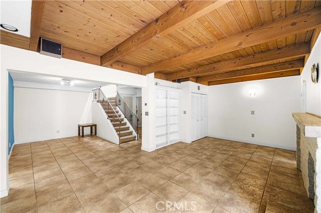 10126 Reseda 121, Northridge (los Angeles), CA 91324