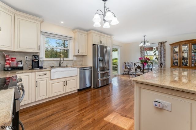 417 Mountain Rd, Readington Twp., NJ 08833