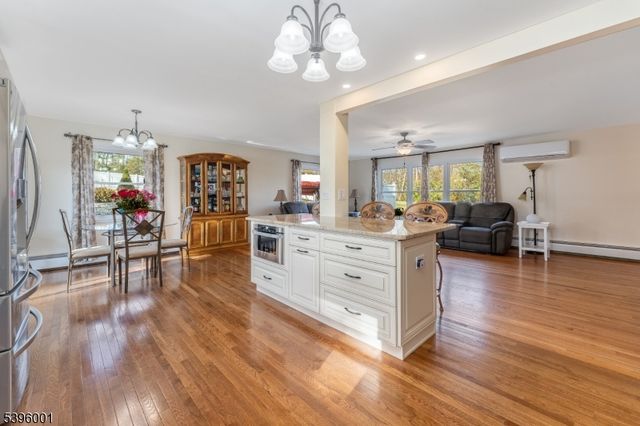 417 Mountain Rd, Readington Twp., NJ 08833