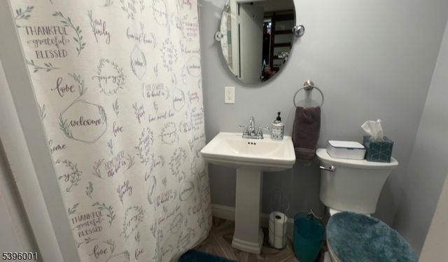 417 Mountain Rd, Readington Twp., NJ 08833