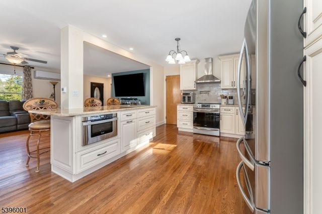 417 Mountain Rd, Readington Twp., NJ 08833