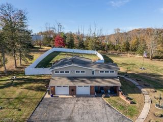 417 Mountain Rd, Readington Twp., NJ 08833