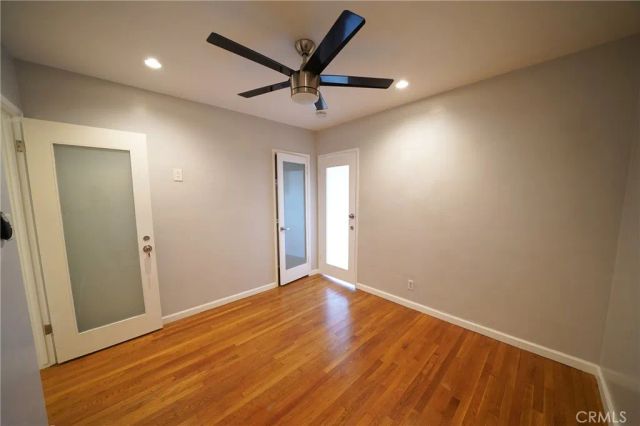 13719 S San Pedro, Los Angeles, CA 90061