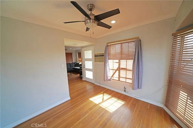 13719 S San Pedro, Los Angeles, CA 90061