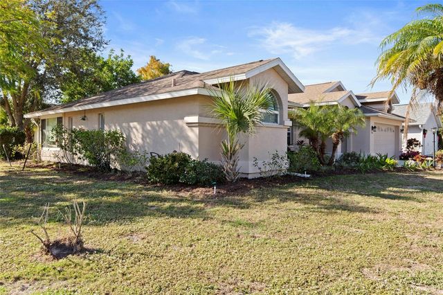 3110 57TH AVENUE CIRCLE E, Bradenton, FL 34203