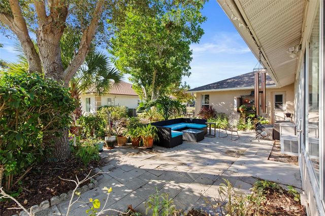 3110 57TH AVENUE CIRCLE E, Bradenton, FL 34203