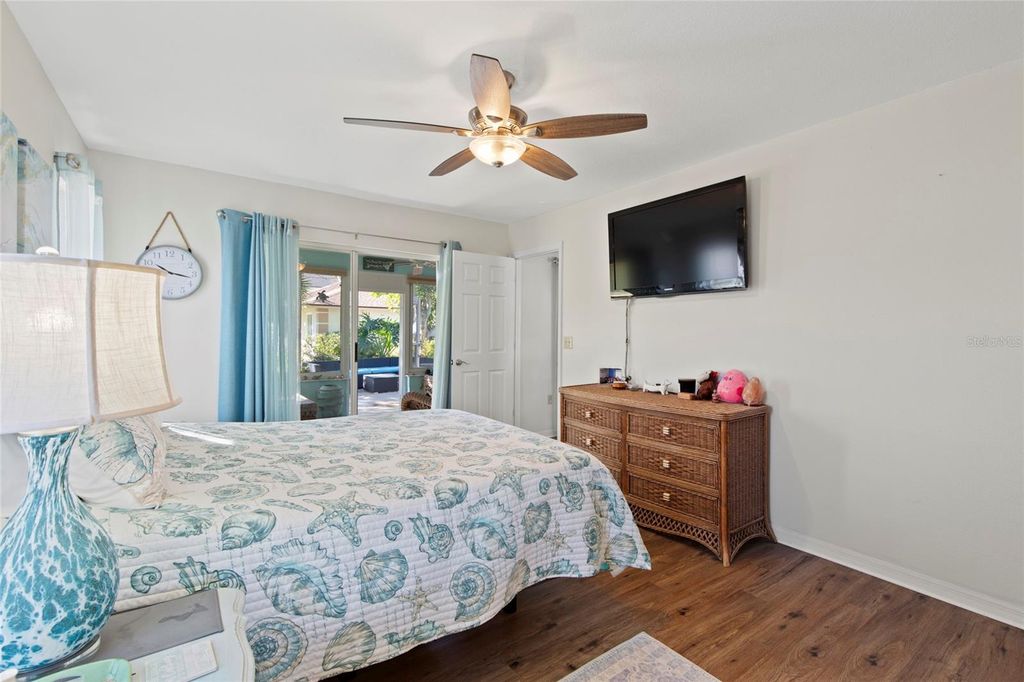 Image 14 of property listing at 3110 57TH AVENUE CIRCLE E, Bradenton, FL 34203