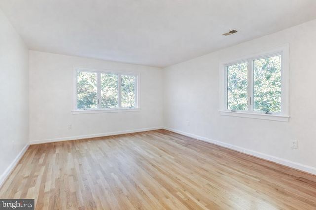 7220 VISTAS LN, Mclean, VA 22101