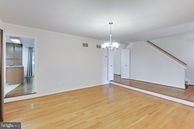 7220 VISTAS LN, Mclean, VA 22101