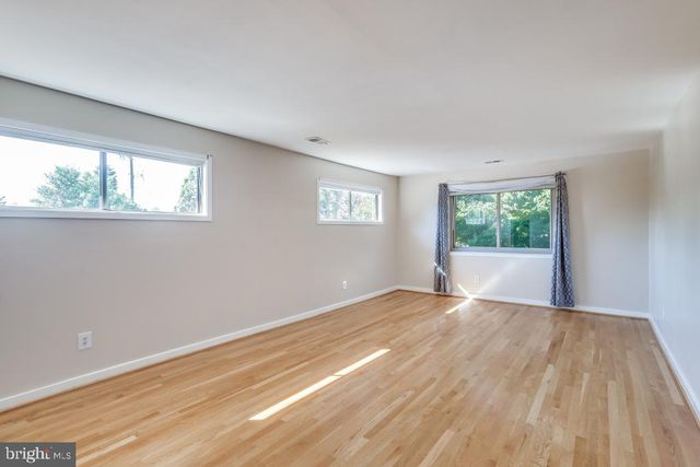7220 VISTAS LN, Mclean, VA 22101