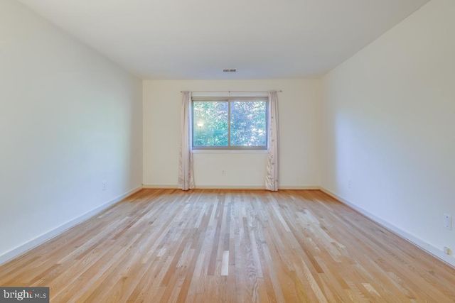 7220 VISTAS LN, Mclean, VA 22101