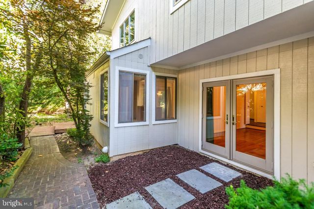 7220 VISTAS LN, Mclean, VA 22101