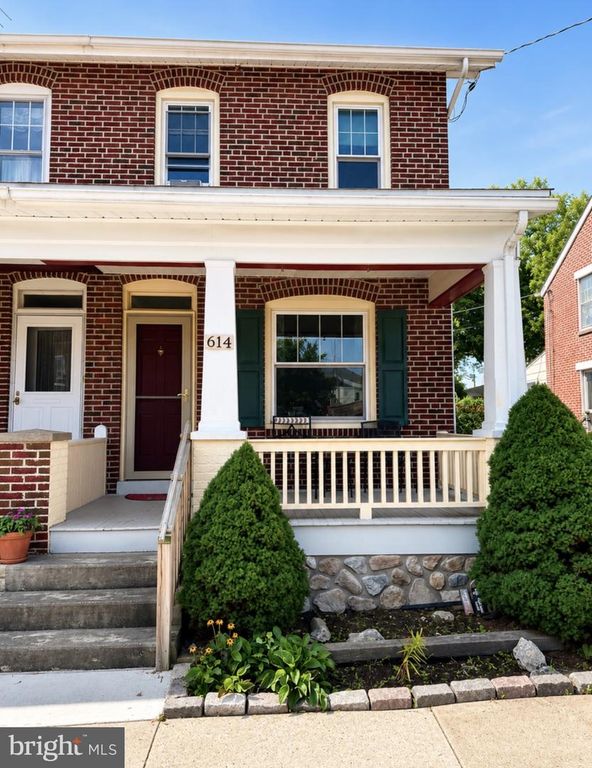 614 RHOADS AVE, BOYERTOWN, PA 19512 — exterior