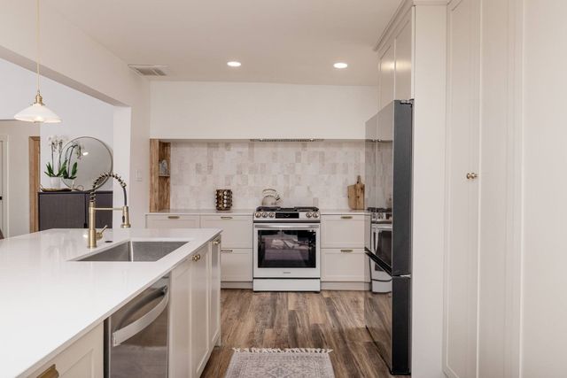 2109 Prestonwood Drive, Arlington, TX 76012