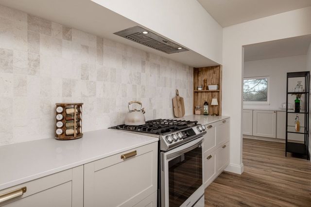 2109 Prestonwood Drive, Arlington, TX 76012