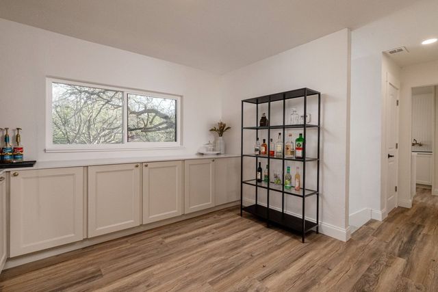2109 Prestonwood Drive, Arlington, TX 76012