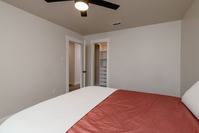 2109 Prestonwood Drive, Arlington, TX 76012
