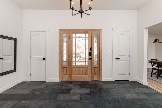 2109 Prestonwood Drive, Arlington, TX 76012
