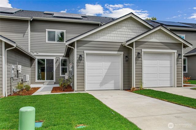 1404 E 51st Street, Tacoma, WA 98404