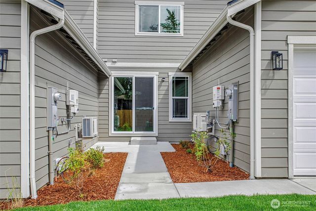 1404 E 51st Street, Tacoma, WA 98404