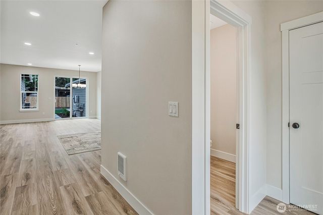 1404 E 51st Street, Tacoma, WA 98404