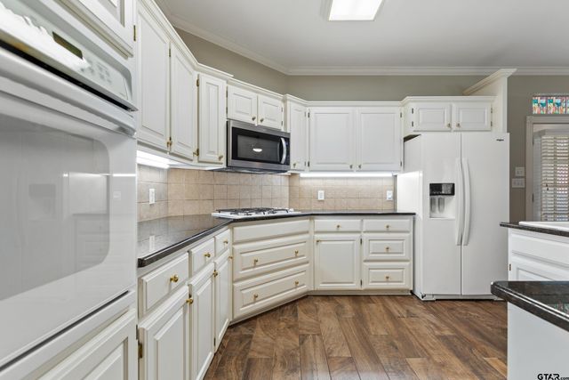 3441 Bienville Ct, Tyler, TX 75701