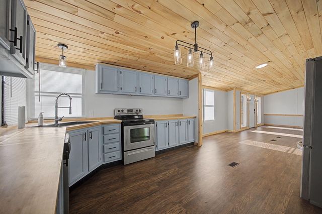 206 County Road 208, Athens, TN 37303