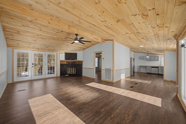 206 County Road 208, Athens, TN 37303