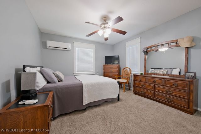 305 Port Arthur Avenue, Sallisaw, OK 74955