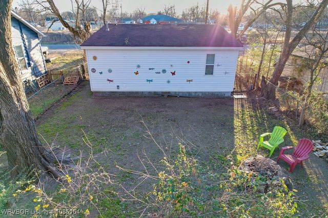 305 Port Arthur Avenue, Sallisaw, OK 74955