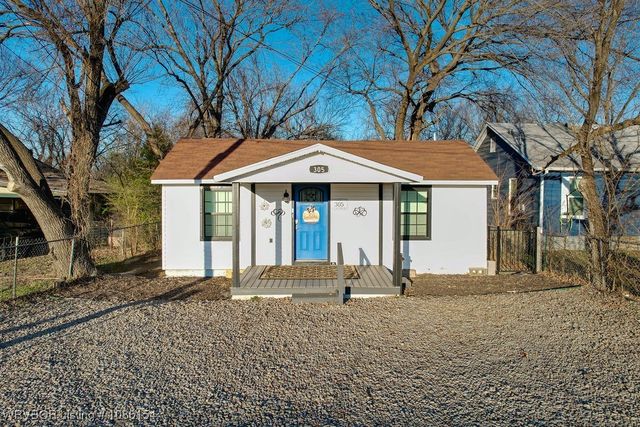 305 Port Arthur Avenue, Sallisaw, OK 74955