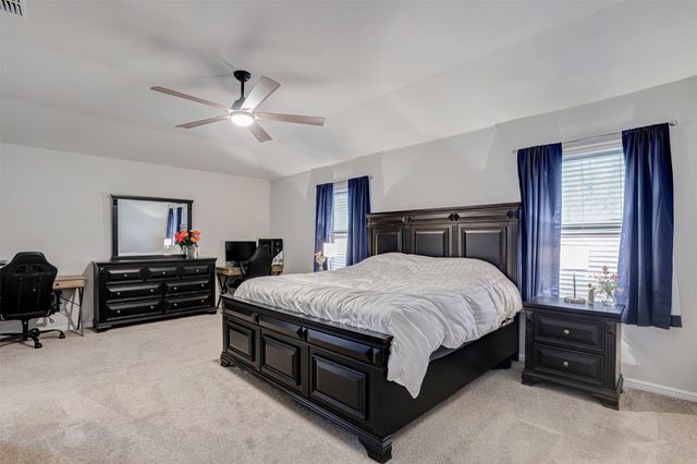 512 Amory Street, Azle, TX 76020