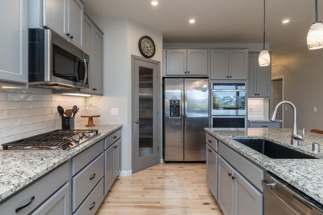 7997 183rd Street W, Lakeville, MN 55044