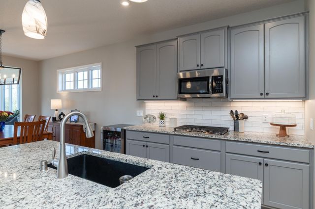 7997 183rd Street W, Lakeville, MN 55044