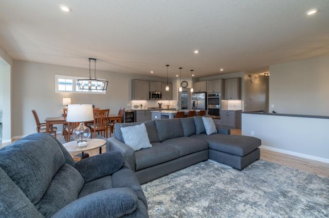 7997 183rd Street W, Lakeville, MN 55044