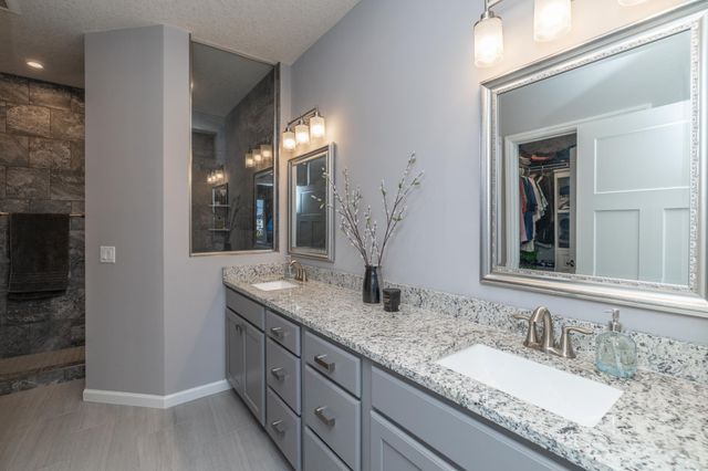 7997 183rd Street W, Lakeville, MN 55044