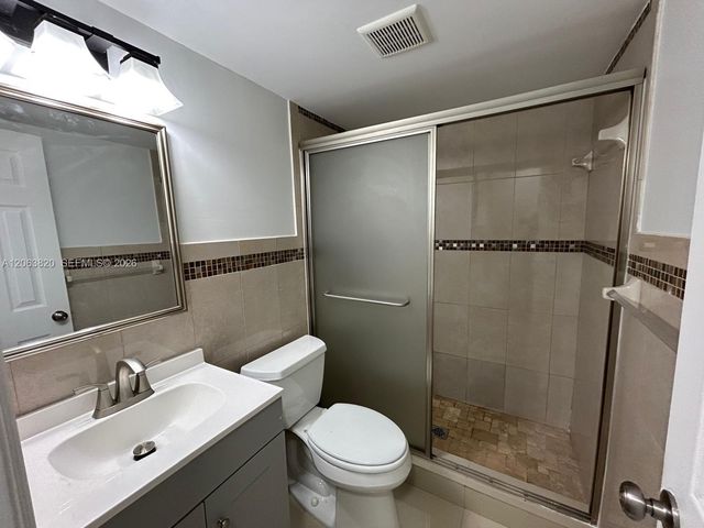 8701 SW 141st Street L3, Palmetto Bay, FL 33176