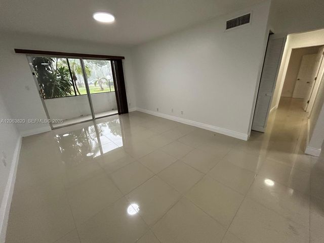 8701 SW 141st Street L3, Palmetto Bay, FL 33176