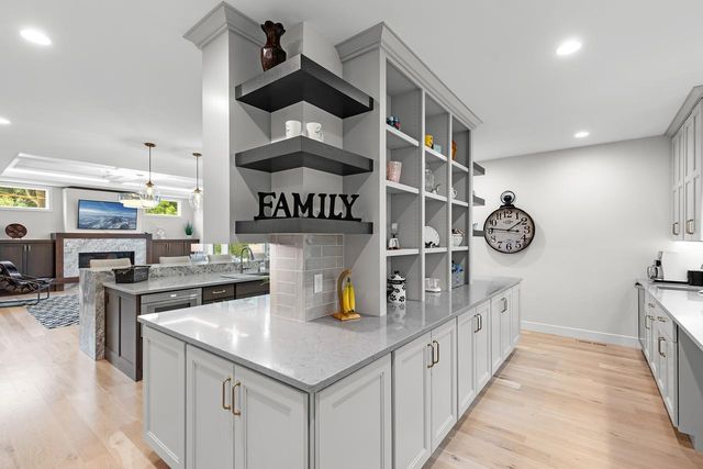 754 Shawnee Woods Road, Medina, MN 55340