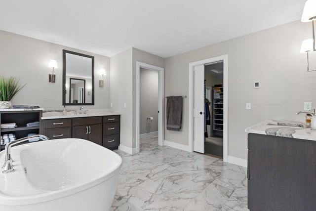 754 Shawnee Woods Road, Medina, MN 55340